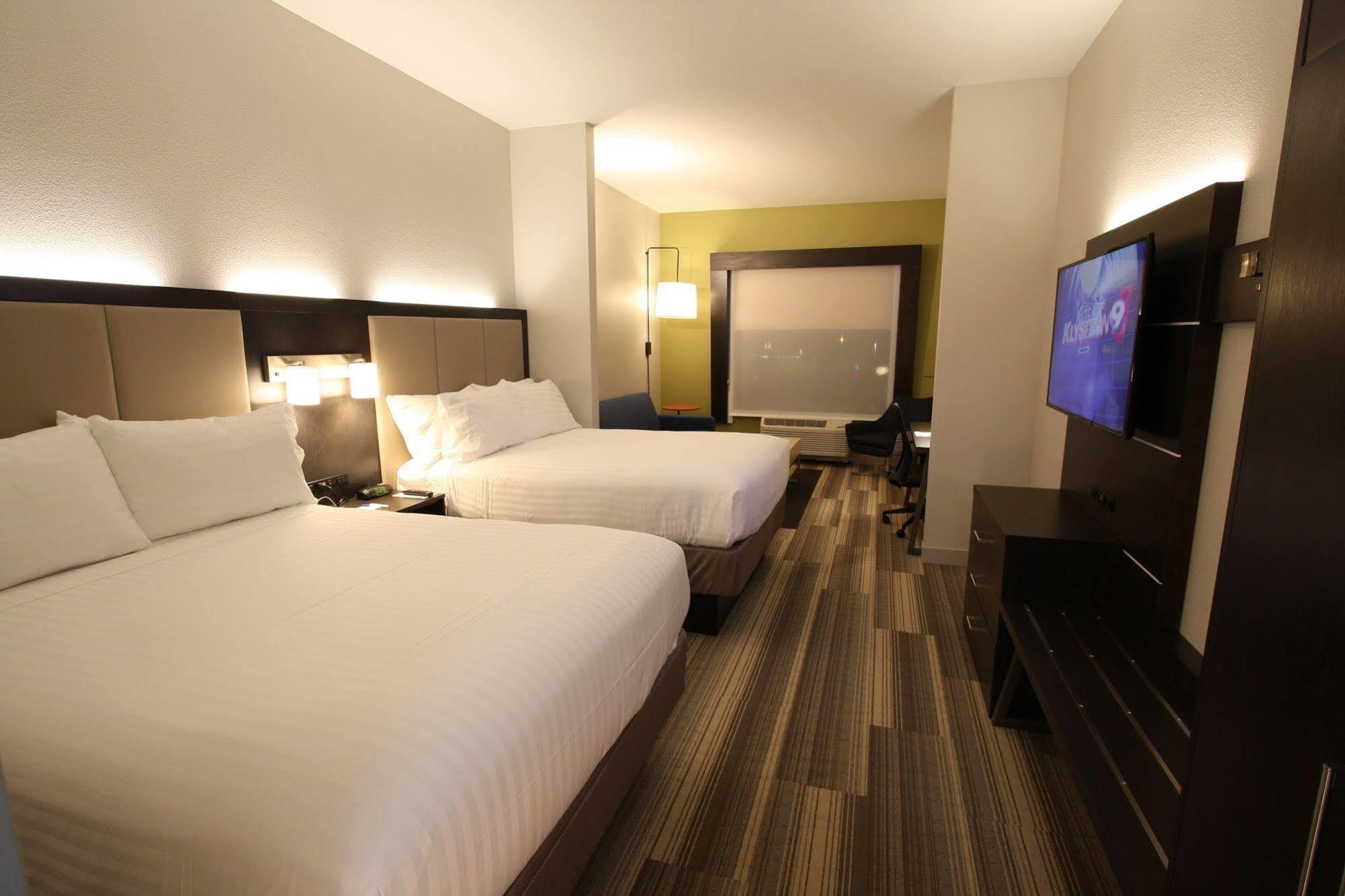 Holiday Inn Express & Suites Lakeland South, An Ihg Hotel Exteriör bild